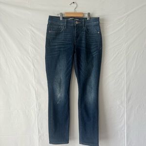 “Express Skinny mid-rise size 2 short”